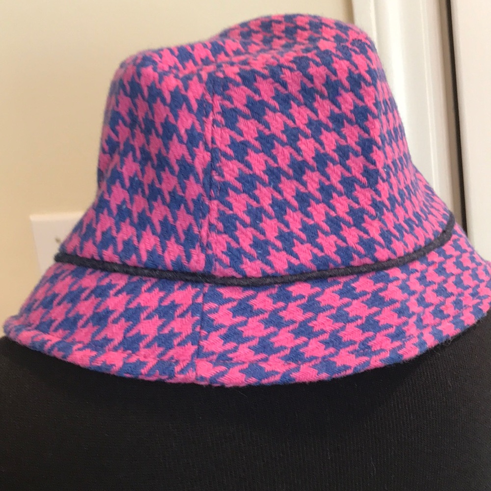 hat - Picture 2 of 6